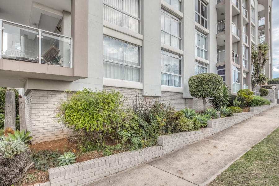 2 Bedroom Property for Sale in Humewood Eastern Cape